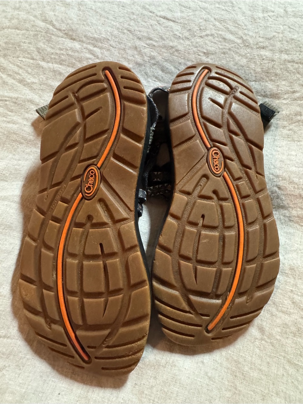 Women’s gray Floral-Strap Chacos - Picture 4 of 4